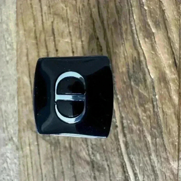 NEW Rouge Dior Refillable Lipstick ~ Iconic Red Matte (999) - Picture 3 of 8